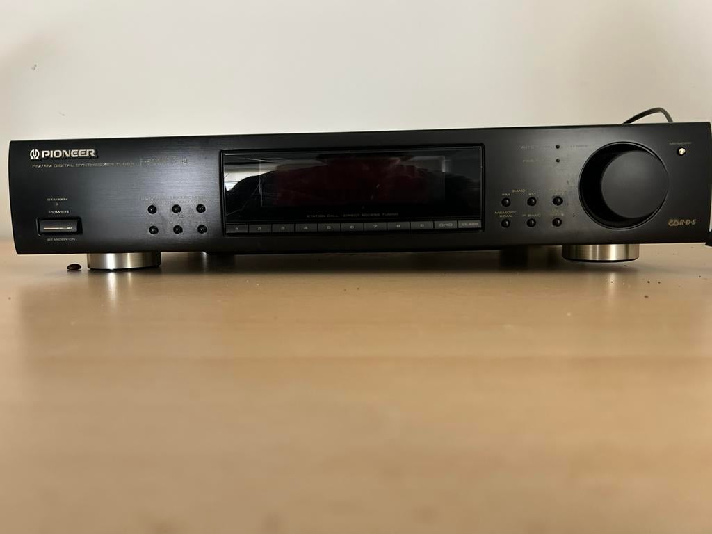 Pioneer stereo tuner F-502RDS, Audio, Tv en Foto, Tuners, Ophalen, Zo goed als nieuw
