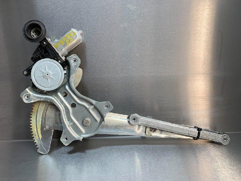 MECANISME VITRE ARRIÈRE DROIT Terios (J2) (|85710B2040|), Utilisé, Daihatsu
