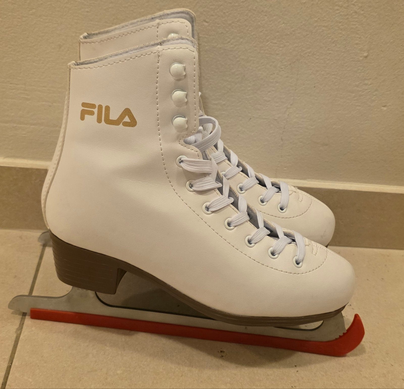 Figure skates FILA Eve, Sport en Fitness, Schaatsen, Zo goed als nieuw, Kunstschaatsen, Ophalen, Overige merken
