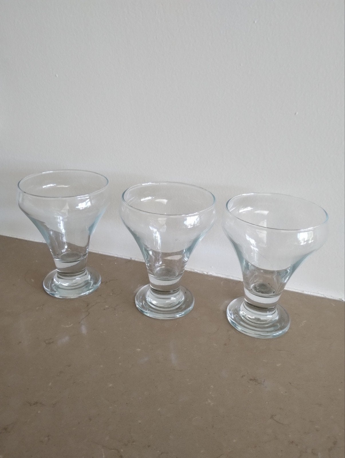 3 glazen dessertcoupes, Maison & Meubles, Cuisine | Vaisselle, Enlèvement, Comme neuf, Verre, Verre ou Verres