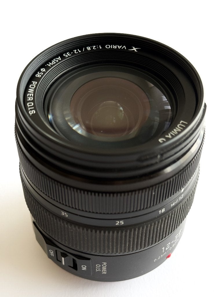 Lumix 12-35mm f/2.8 II, tropicalisé, état impeccable, Housse/sac de protection, Comme neuf, Panasonic, Lentille standard