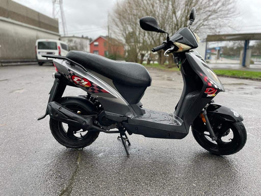 Kymco DJ 50S scooter, Fietsen en Brommers, Overige modellen, Verzenden, Klasse A (25 km/u), Zo goed als nieuw