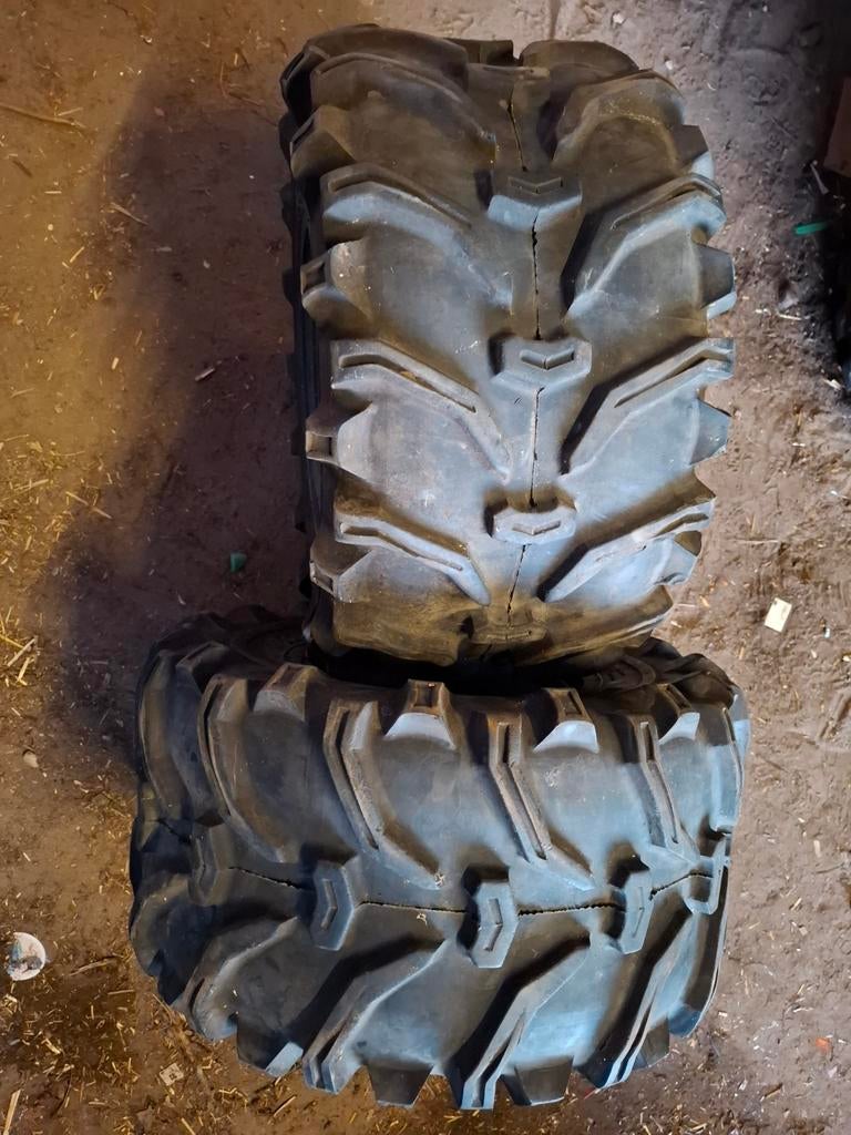 Pneus pour quad 22 12 9, Motos, Pièces | Autre, Envoi, Utilisé