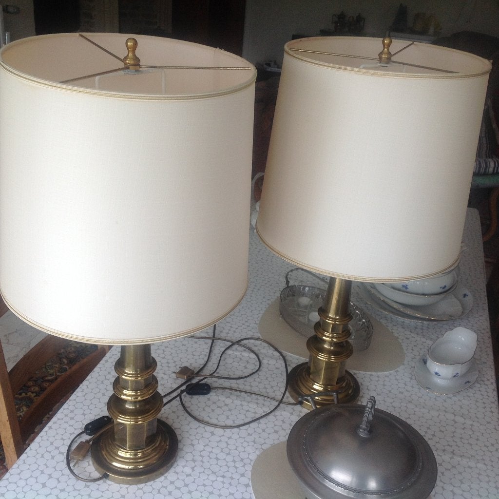 2 lampes de table sur une base en cuivre épais Hauteur 76 cm, Enlèvement ou Envoi
