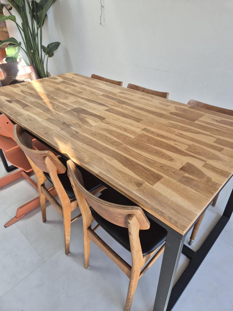 Eettafel, Ophalen, Zo goed als nieuw