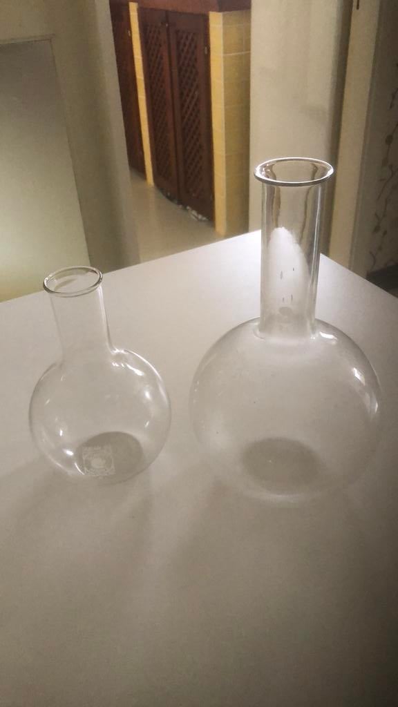 Ballons de laboratoire à fond rond, Enlèvement, Utilisé