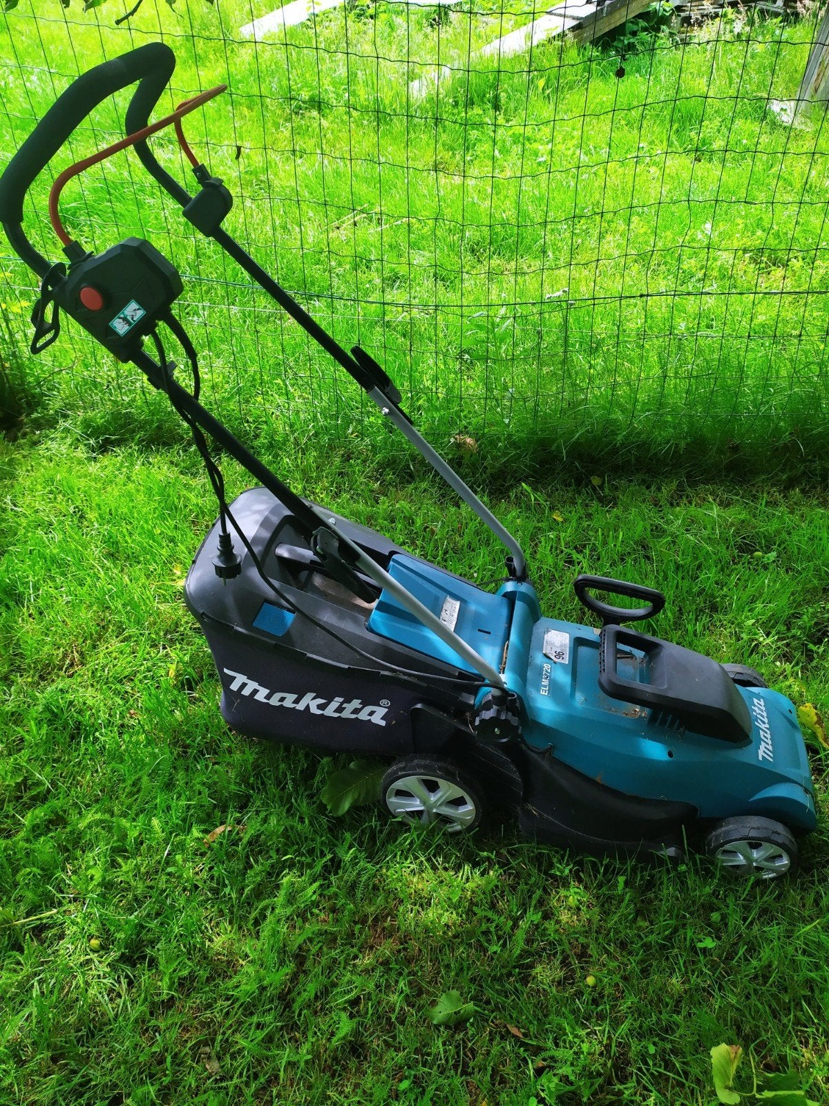 Makita grasmaaier elm3720, Enlèvement, Tondeuses à gazon électriques