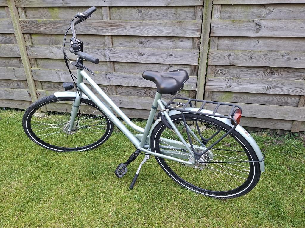 Mooie damesfiets, klaar voor jouw ritten!, Fietsen en Brommers, Versnellingen, Zo goed als nieuw, Trommelrem, Ophalen