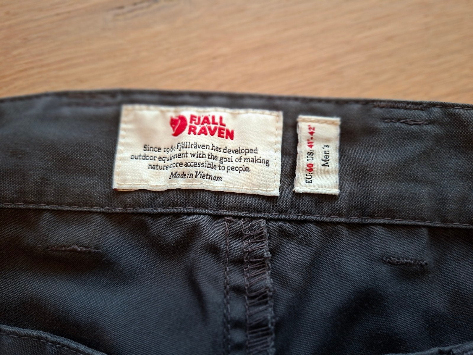 Fjällräven korte broeken model 82467, Ophalen of Verzenden, Gedragen, Grijs, Fjallraven