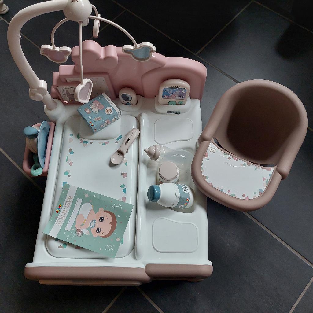 Smoby baby nurse cocoon nursery, Enfants & Bébés, Jouets | Poupées, Enlèvement, Comme neuf, Baby Pop
