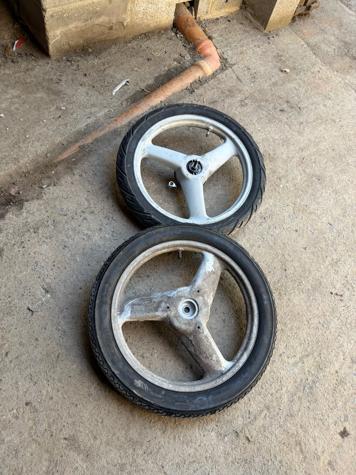 Vend paire de jante de peugeot fox a repeindre, Vélos & Vélomoteurs, Enlèvement, Comme neuf
