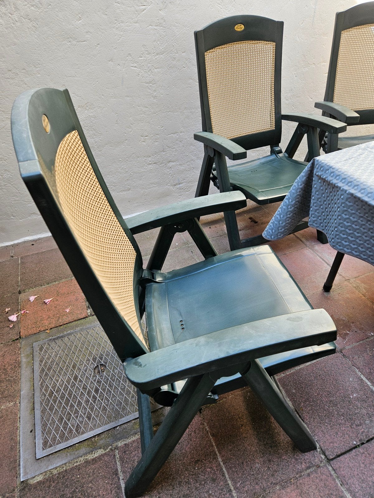 Tuinstoelen, Ophalen
