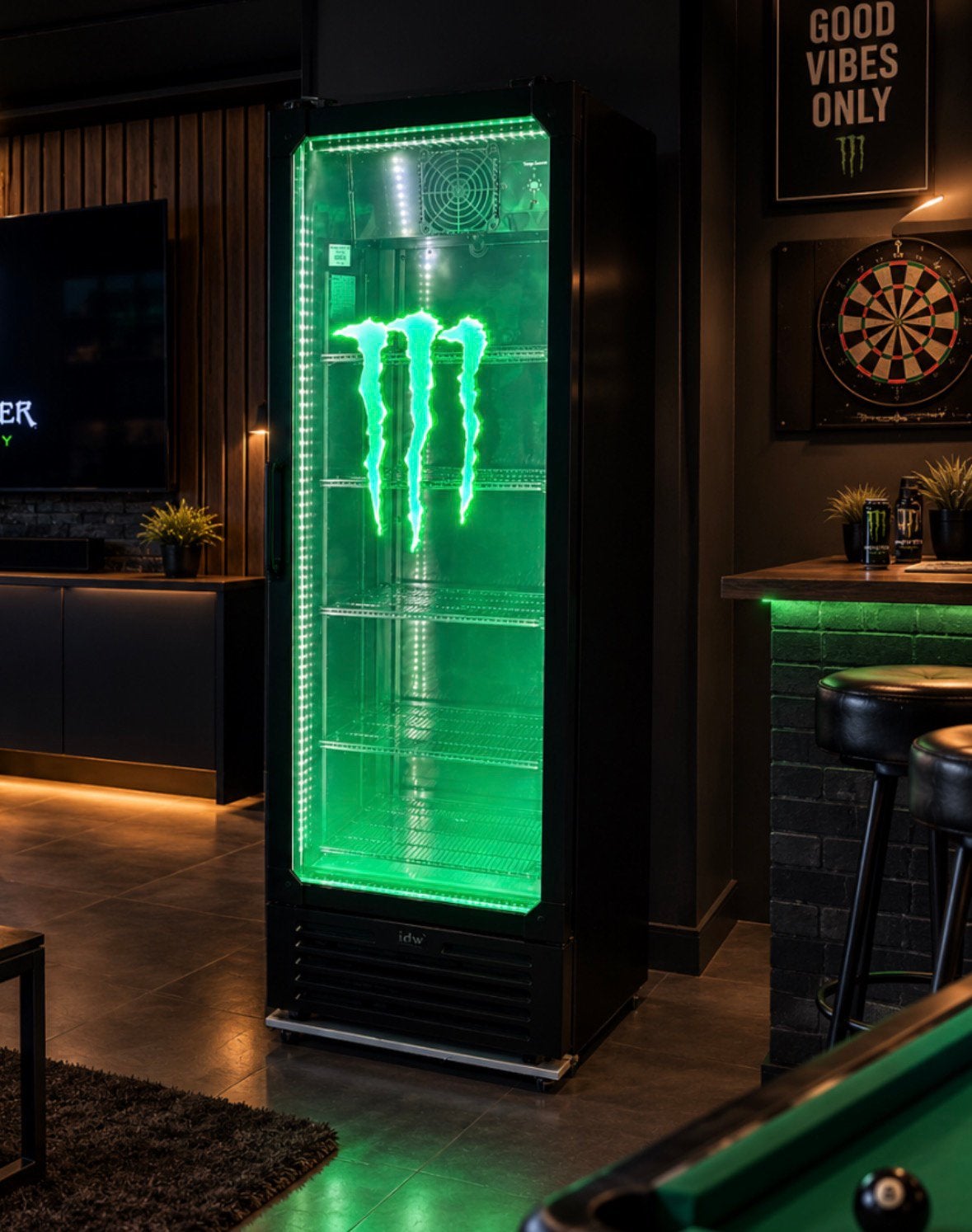 Grand réfrigérateur Monster Energy, Enlèvement, Utilisé