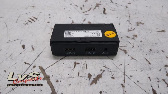 AUX/USB aansluiting van een Audi Q7, Auto-onderdelen, Gebruikt, -, -, -