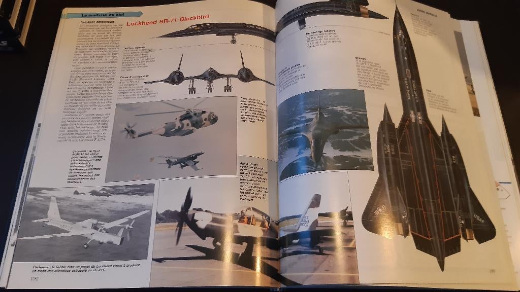 ALBUM AVIONS ET PILOTES TOME 1, Enlèvement ou Envoi, Comme neuf, Armée de l'air