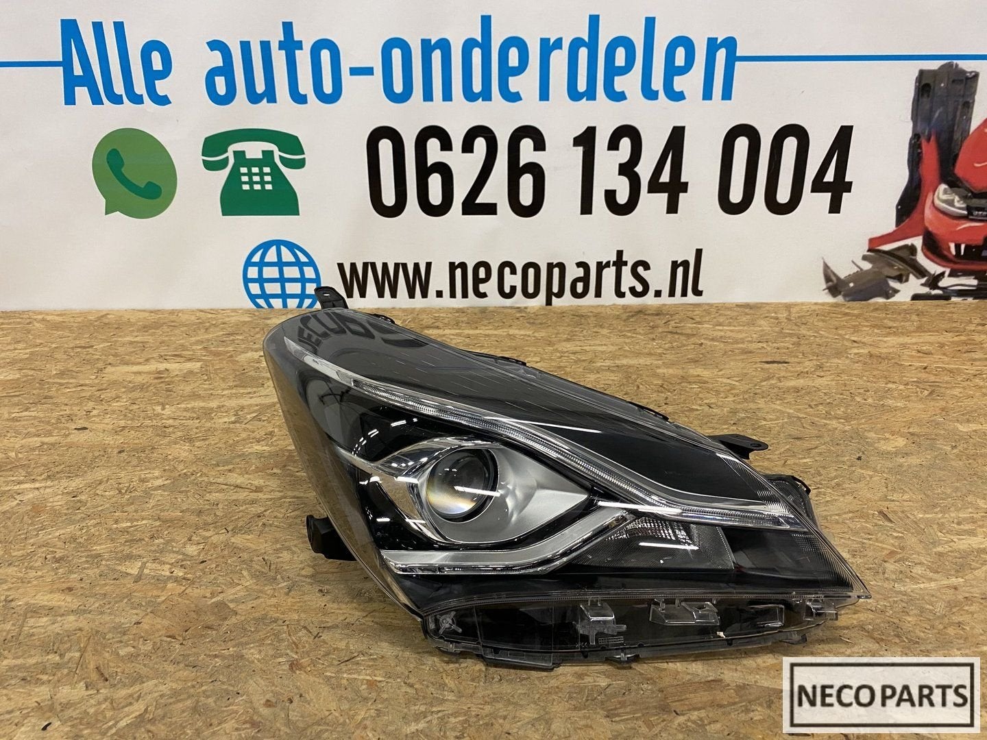 Toyota Yaris facelift 3 led koplamp rechts 3-G4-663, Autos : Pièces & Accessoires, -, Toyota, Utilisé, -
