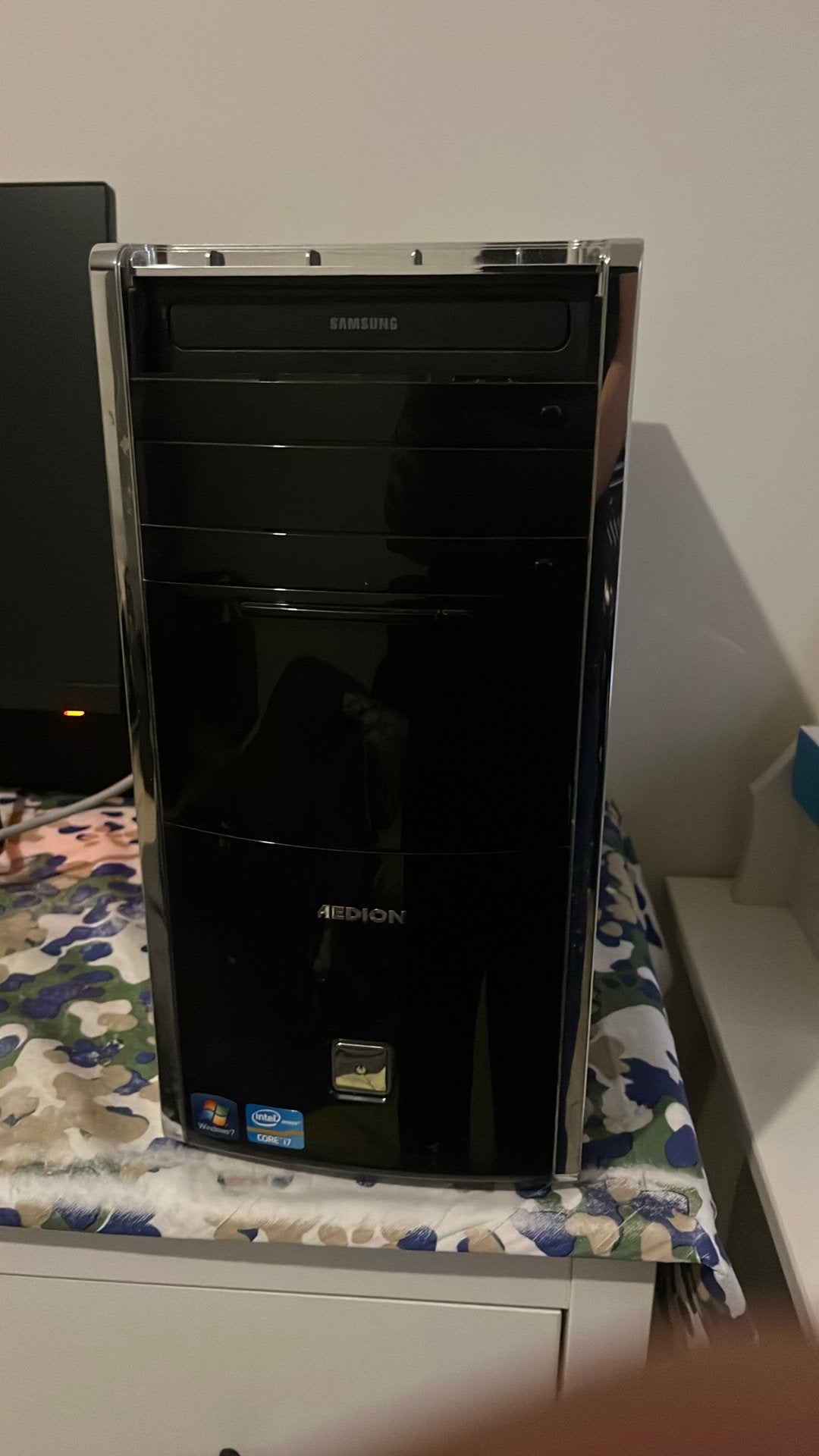 Medion Desktop PC – Intel Core i7, Radeon HD 6850 1GB, 1TB, Computers en Software, Ophalen, HDD, Zo goed als nieuw, Onbekend
