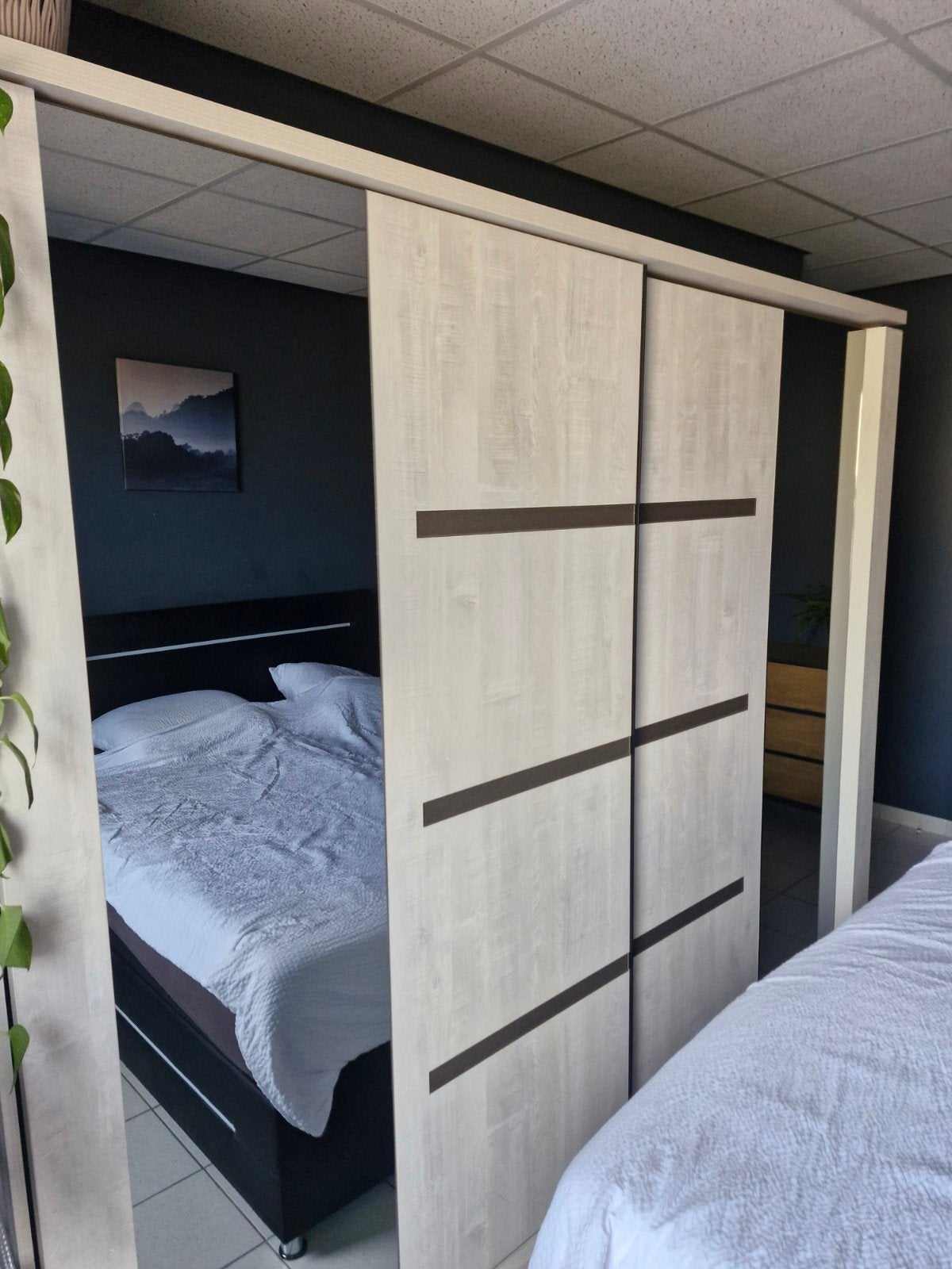 kleerkast 2m60 twee schuifdeuren + commode, Ophalen, Gebruikt