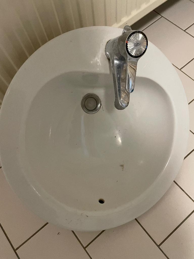 Badkamer evier met kraan, Enlèvement, Comme neuf, Lavabo ou Évier, Moins de 100 cm