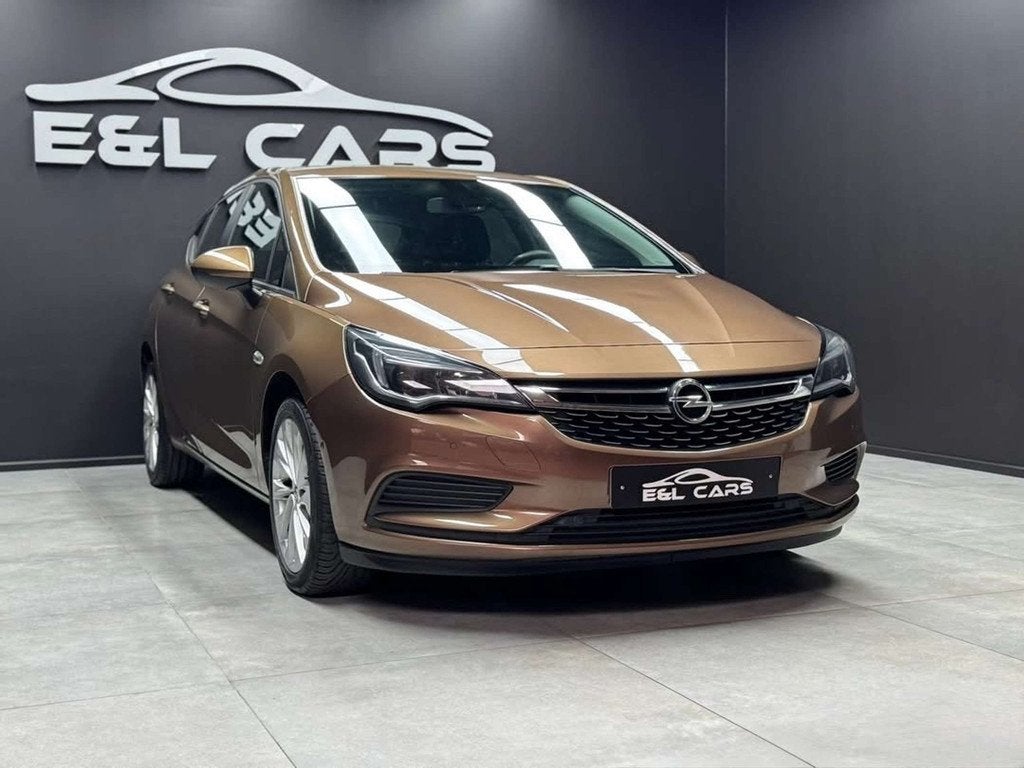 Opel Astra Astra 1.4i *12 mois de garantie* (bj 2017), Auto's, Opel, Stof, Gebruikt, Zwart, 4 cilinders