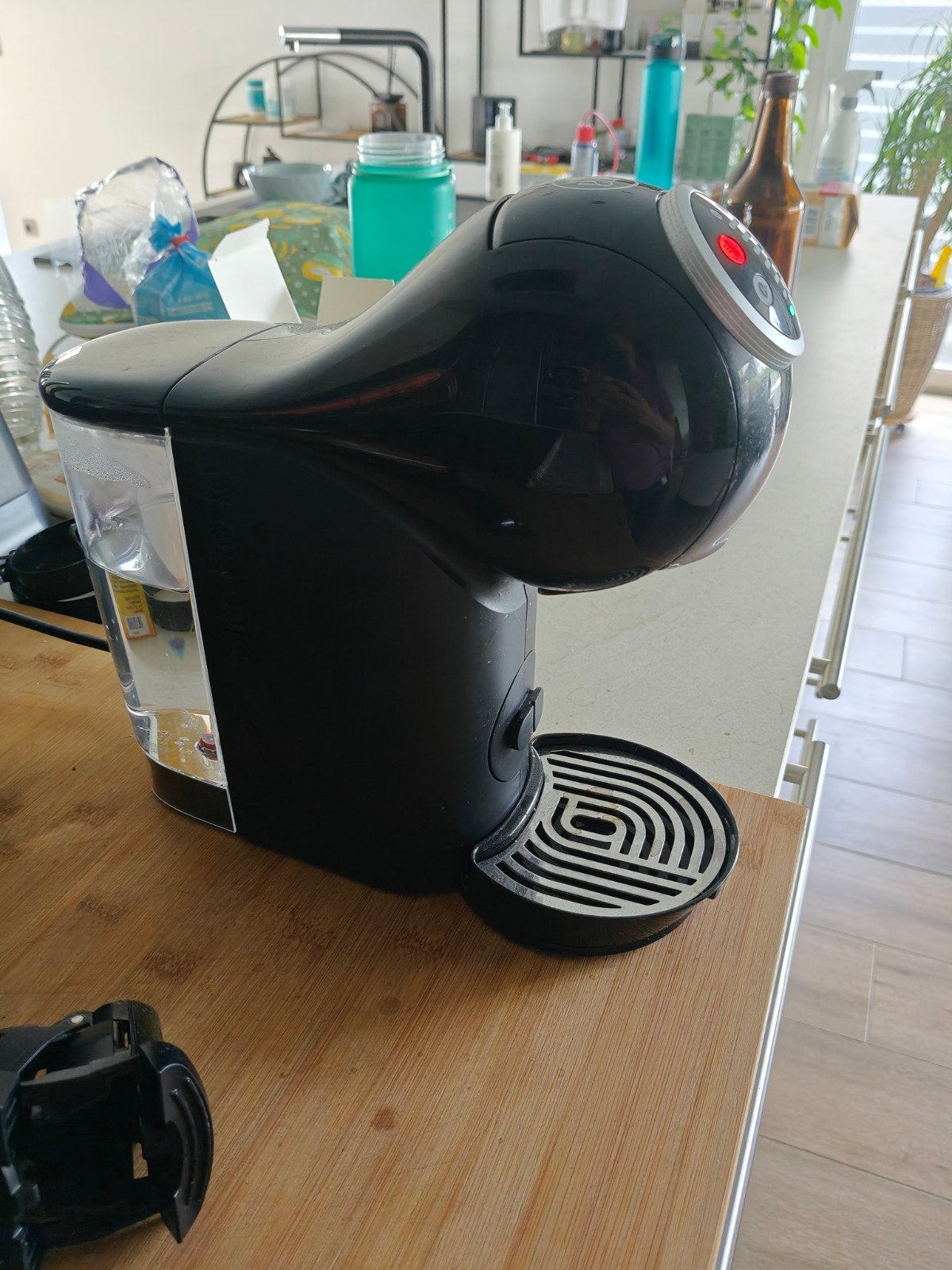 Nescafé Dolce Gusto Genio S Plus, Elektronische apparatuur, Ophalen, Gebruikt, Koffiemachine, Koffiepads en cups