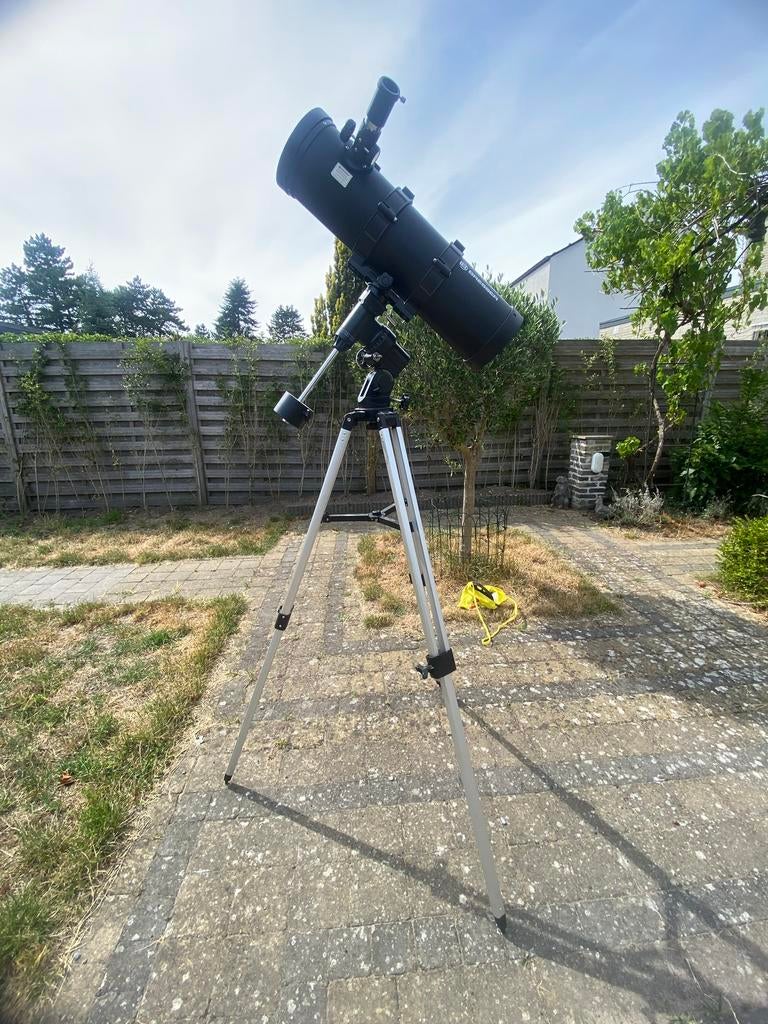 Reflector Telescoop Bresser Spica 130-650 mm, Télescope réflecteur (miroirs), Comme neuf, Enlèvement, Avec trépied