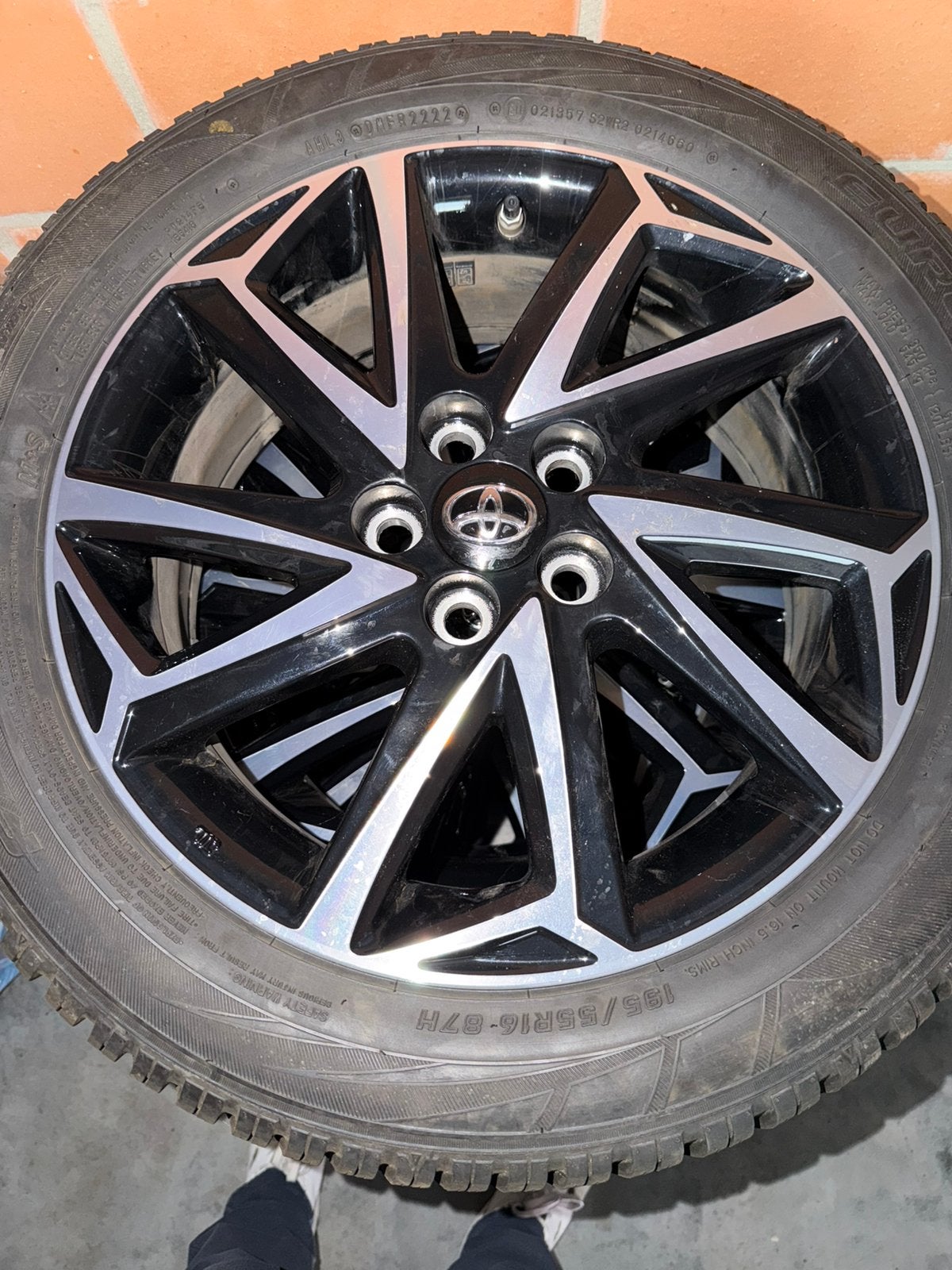Winterbanden met alu velgen toyota Yaris, Auto-onderdelen, Ophalen, Gebruikt, 16 inch, Banden en Velgen