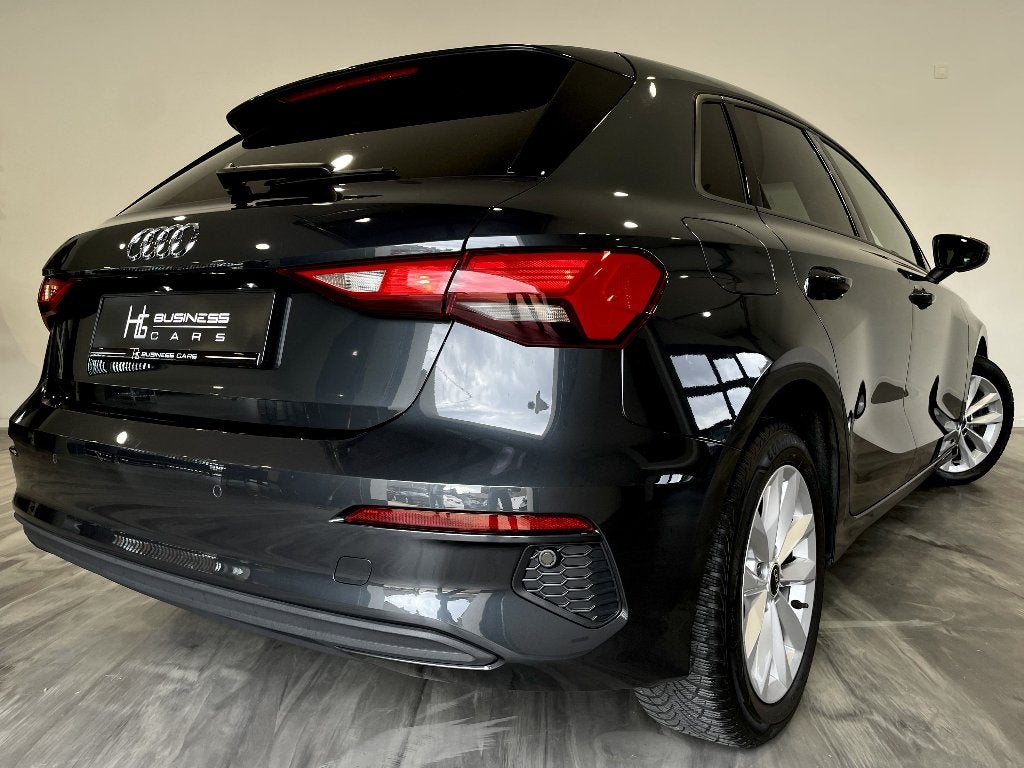 Audi A3 35 TFSI/ SPORTBACK/ PACK SPORT/ SHADOW LOOK/ LED, Autos, Argent ou Gris, Achat, Entreprise, Boîte manuelle