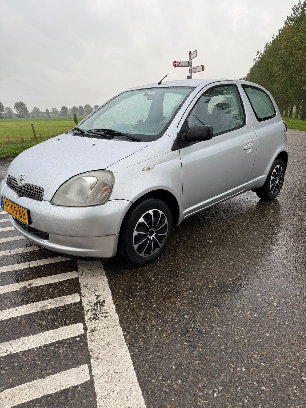 Entretien chez le concessionnaire Totota Yaris 1.3 16V, Autos, Achat, Particulier, Yaris, ABS