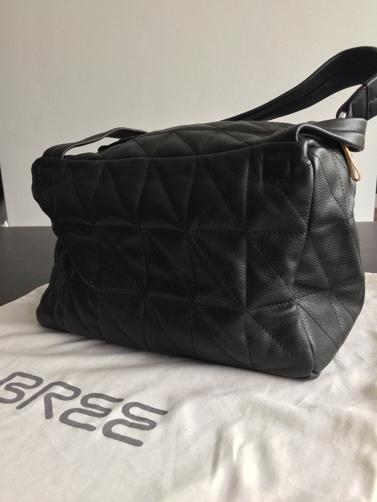 zeer mooie handtas/zak merk Bree, nieuwstaat !, Enlèvement ou Envoi, Neuf, Noir, Sac à main