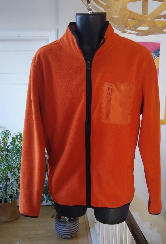 Oranje polar fleece met borstzakje, maatje M, Vêtements | Hommes, Pulls & Vestes, Porté, Taille 48/50 (M), Orange, Enlèvement ou Envoi