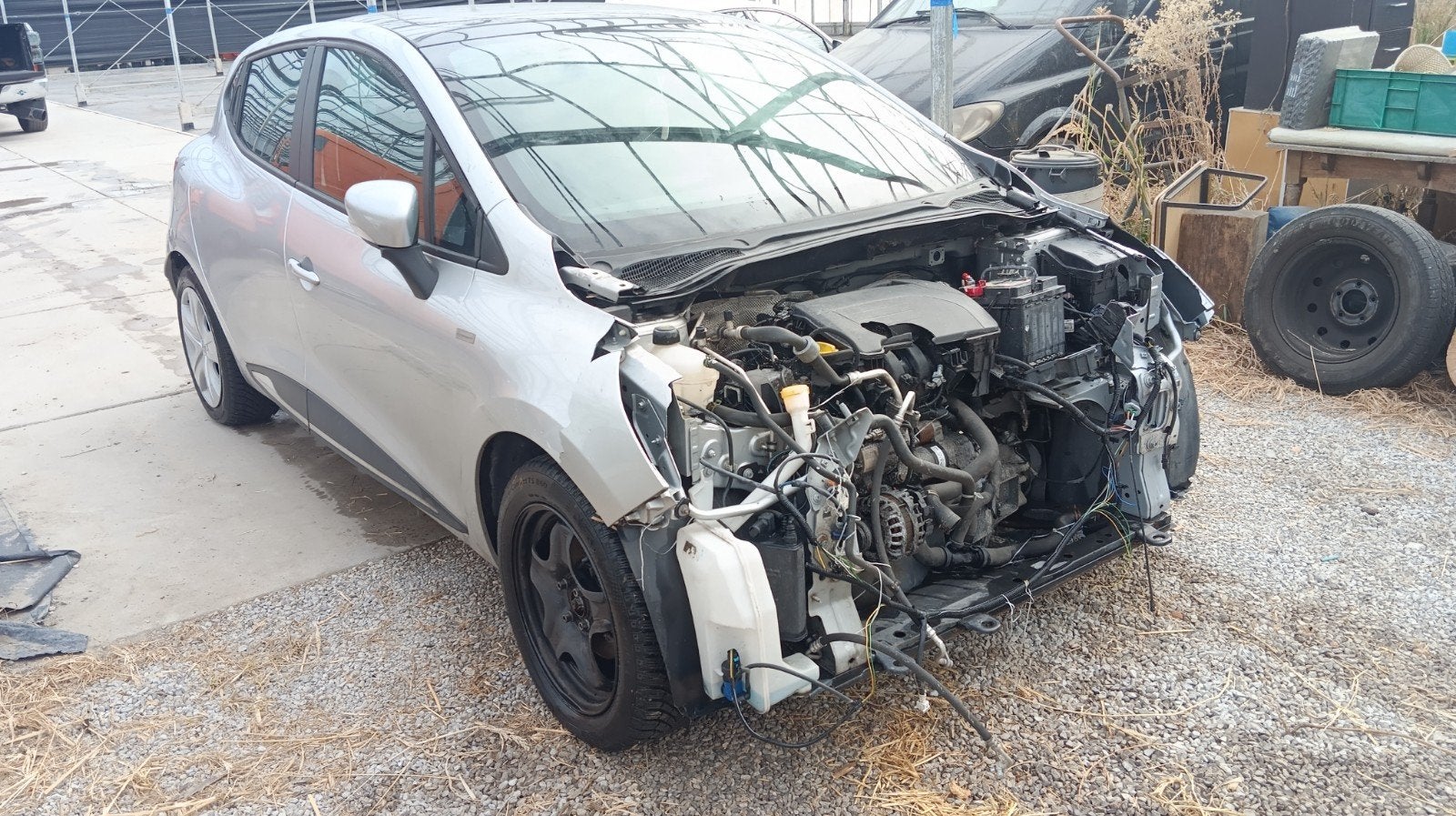Te koop Renault Clio 1.2  benzine 2015 km 75.00/, Stof, 4 cilinders, Particulier, 55 kW