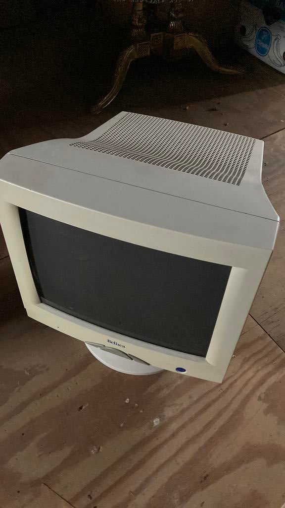 Monitor Belinea 17” model no: 10 30 20, Ophalen
