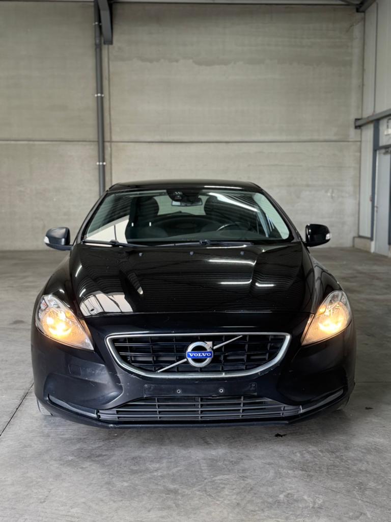 Volvo V40 2.0d | Euro 6 | 2016 | NAVI | AIRCO, Autos, Volvo, Euro 6, Entreprise, Boîte manuelle, Noir