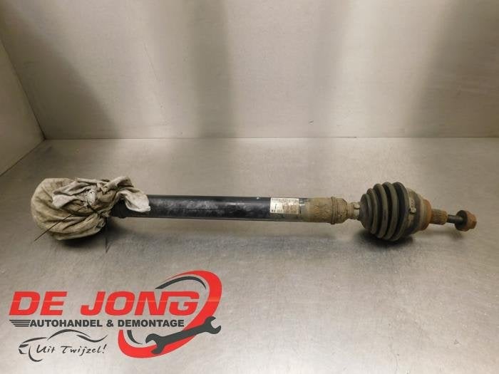 Arbre de transmission avant droit d'un Volkswagen Jetta, Volkswagen, -, 3 mois de garantie, Utilisé