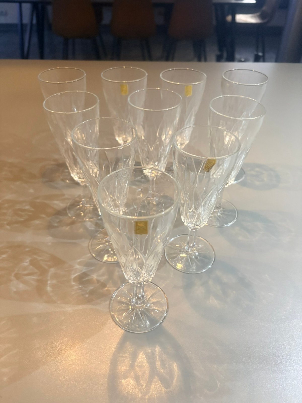 Lot de 9 verres / flûtes rétro VMC Reims d'origine, Envoi, Comme neuf