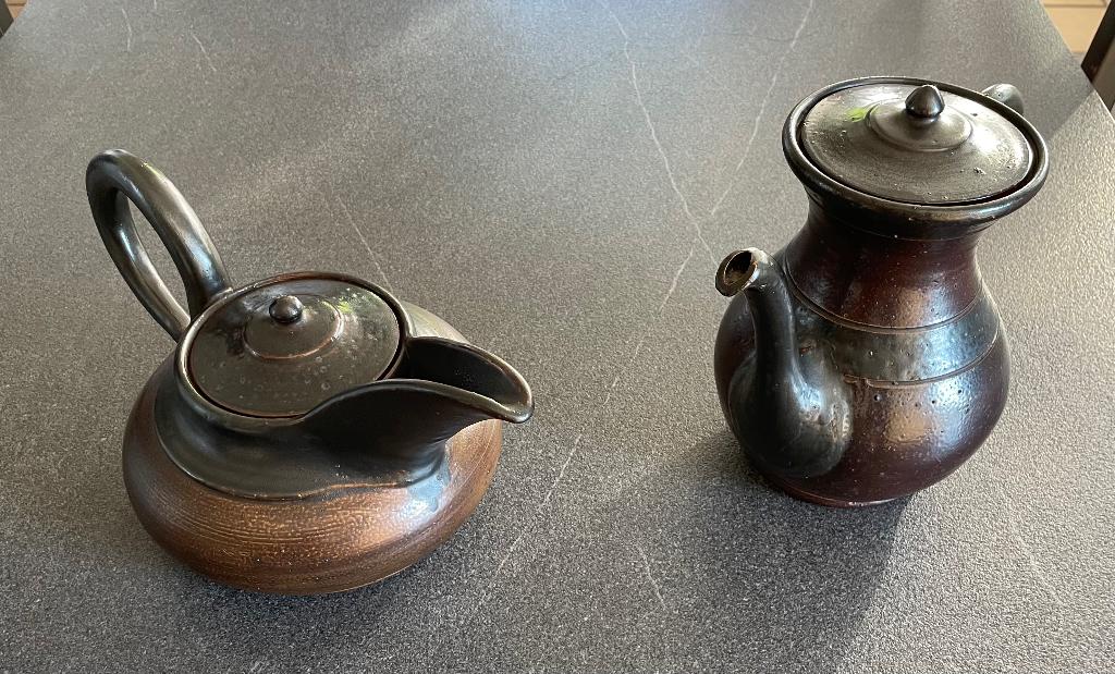 2 cafetières/théières de décoration, Antiquités & Art, Enlèvement