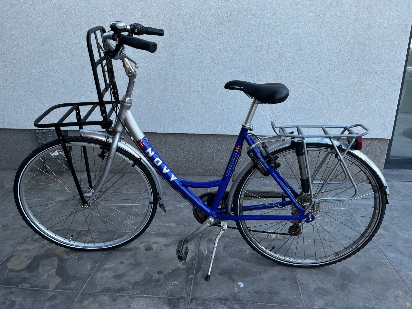 Fiets met extra bagagedrager vooraan, Enlèvement, Comme neuf