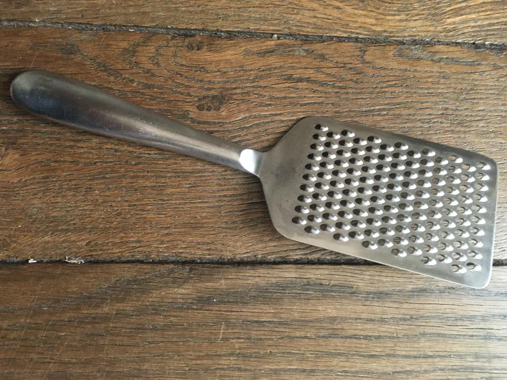 Râpe à fromage / Couteau à parmesan Villeroy & Boch, Enlèvement, Utilisé, Inox ou Chrome, Résiste au lave-vaisselle