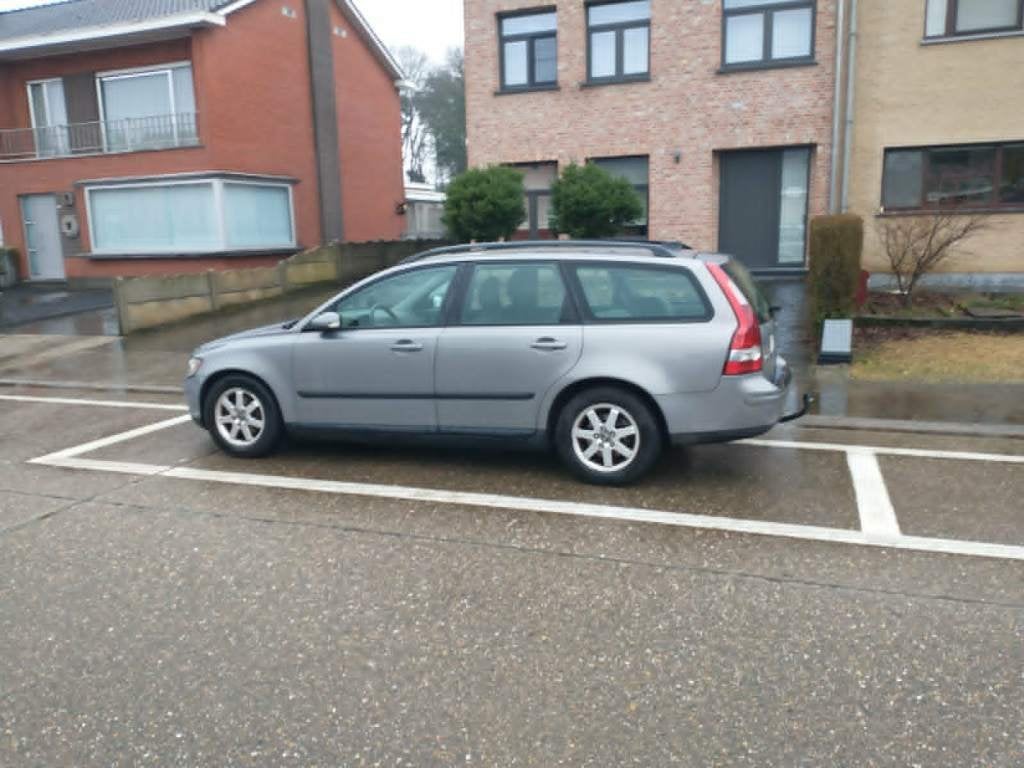 Volvo V50, Autos, Volvo, Argent ou Gris, Boîte manuelle, Noir, 5 portes