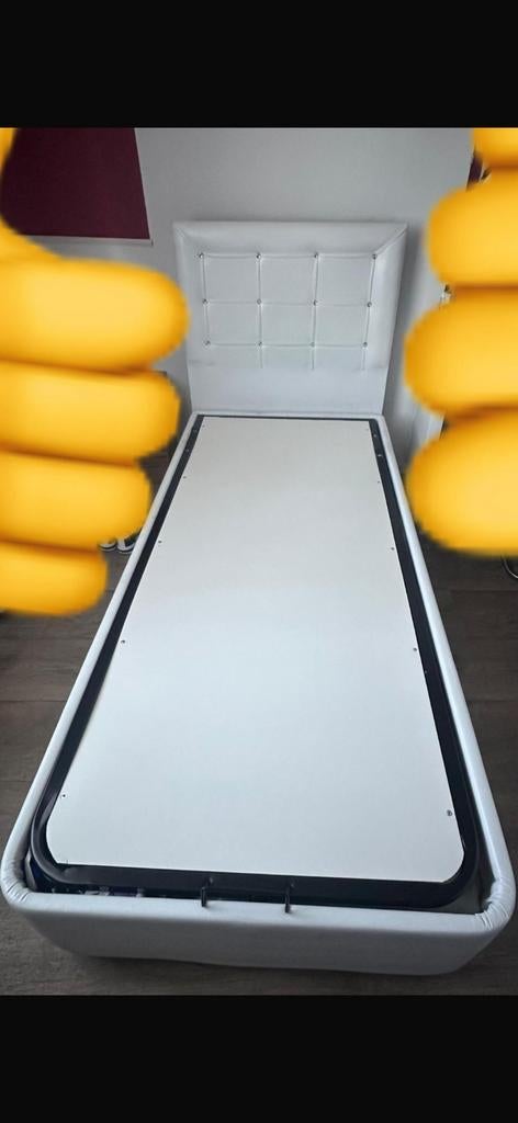 Lit simple à vendre pour cause de non-utilisation, 90 cm, Une personne, Enlèvement, Utilisé