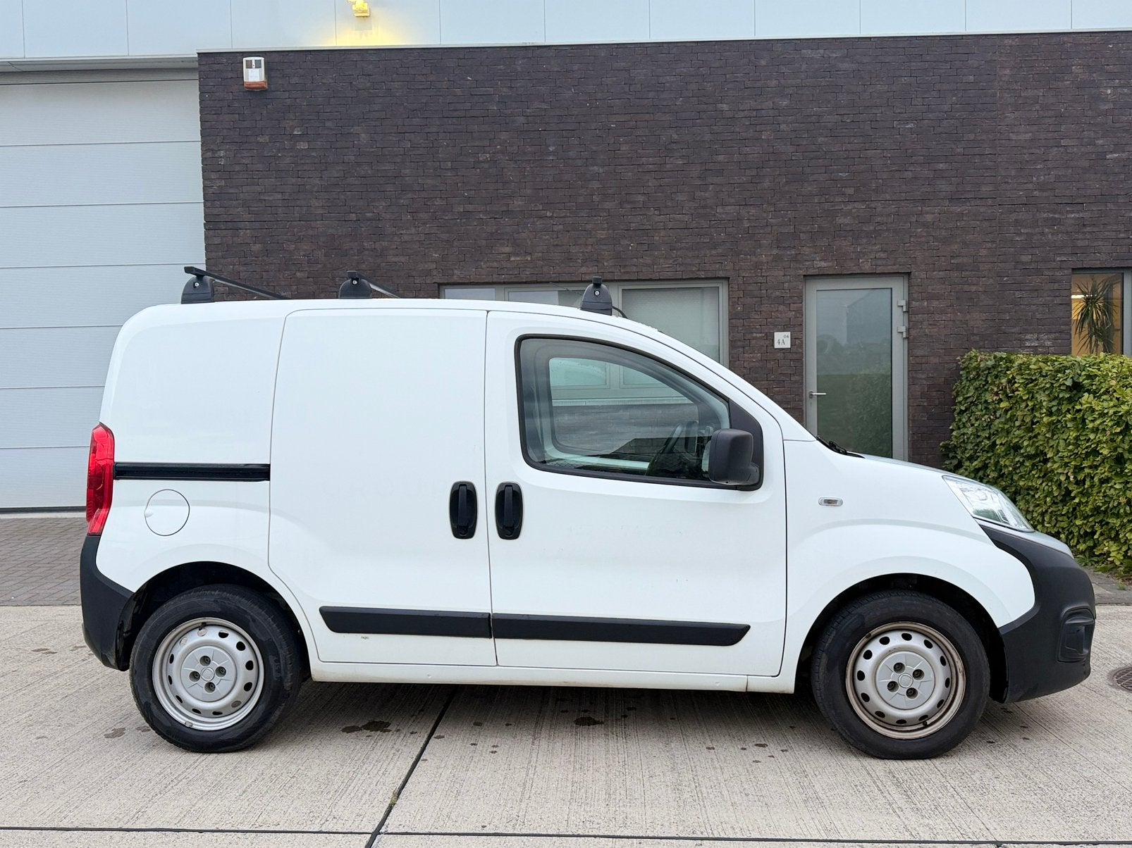 ! VERKOCHT !            Fiat Fiorino 1.3d 2020 *61.000km*, Auto's, Bedrijf, Overige carrosserie, Te koop, 1300 cc