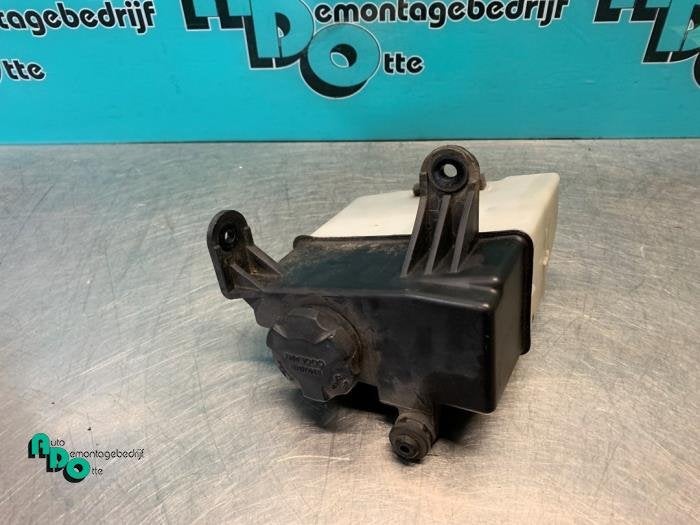 Réservoir d'expansion d'un Hyundai I10 (I10 08-), -, 3 mois de garantie, Utilisé, Hyundai