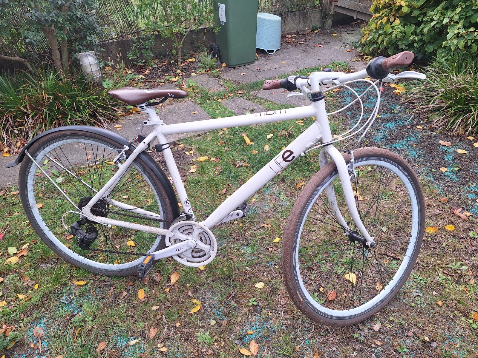 Stijlvolle MBM Life Hybride jongensfiets (28 inch - 21 ver, Gebruikt, Velgrem, Versnellingen, Overige merken