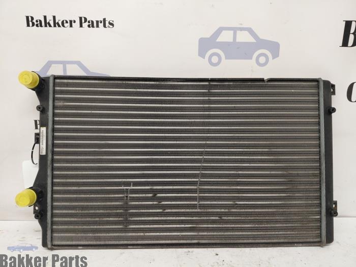 Radiateur d'un Volkswagen Scirocco, Autos : Pièces & Accessoires, Climatisation & Chauffage, Volkswagen, Utilisé, 3 mois de garantie