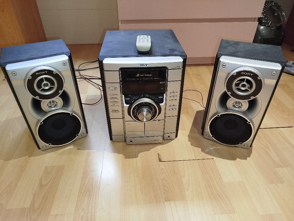 Mini chaine hifi Sony, TV, Hi-fi & Vidéo, Chaîne Hi-fi, Enlèvement, Utilisé, Deck cassettes ou Lecteur-enregistreur de cassettes