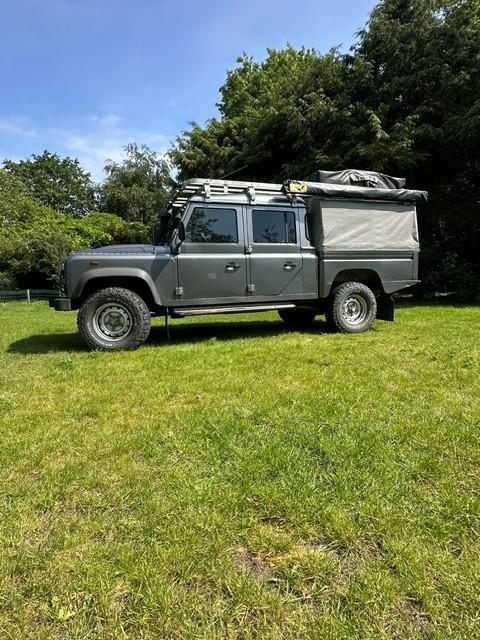 Land Rover Defender 130 Crewcab, 90 kW, 4 deurs, Stof, 4 cilinders