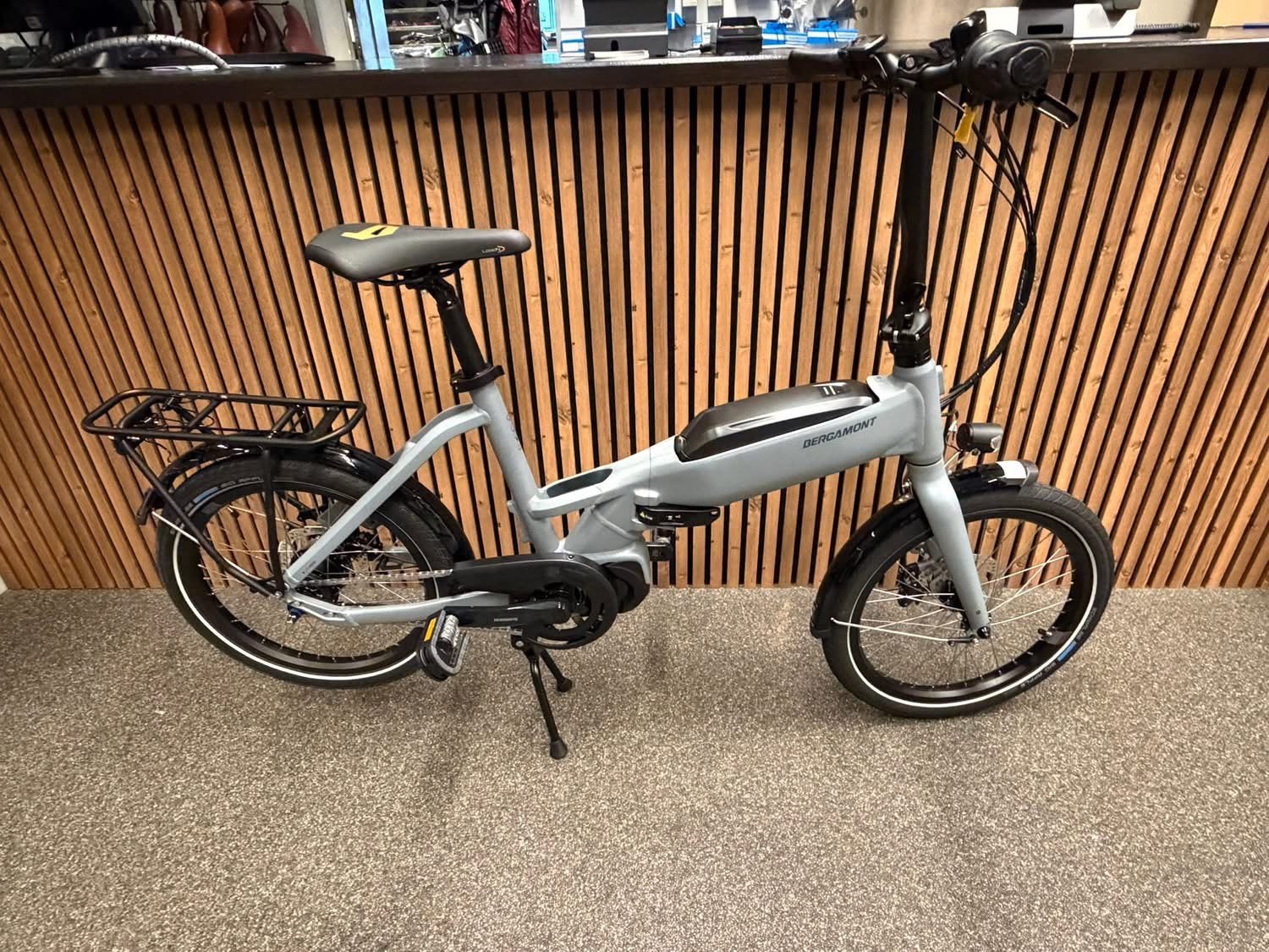 Nieuwe elektrische vouwfiets / shimano midden motor €1750, Fietsen en Brommers, Fietsen | Vouwfietsen, Ophalen, Nieuw