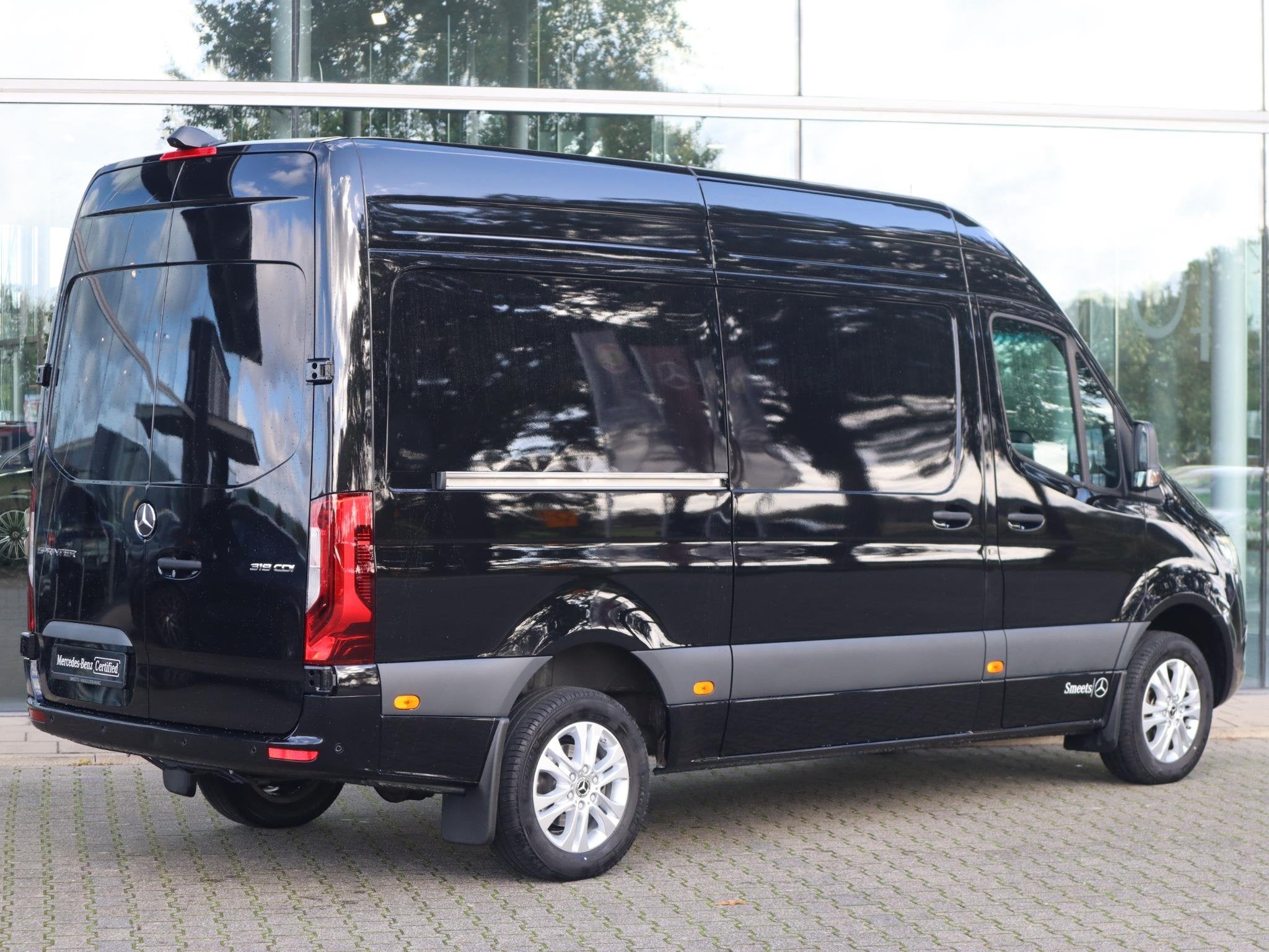 Mercedes-Benz Sprinter 319 CDI L2H2 SELECT DISTRONIC 2x SCHU, Auto's, Automaat, 4 cilinders, Zwart, Mercedes-Benz