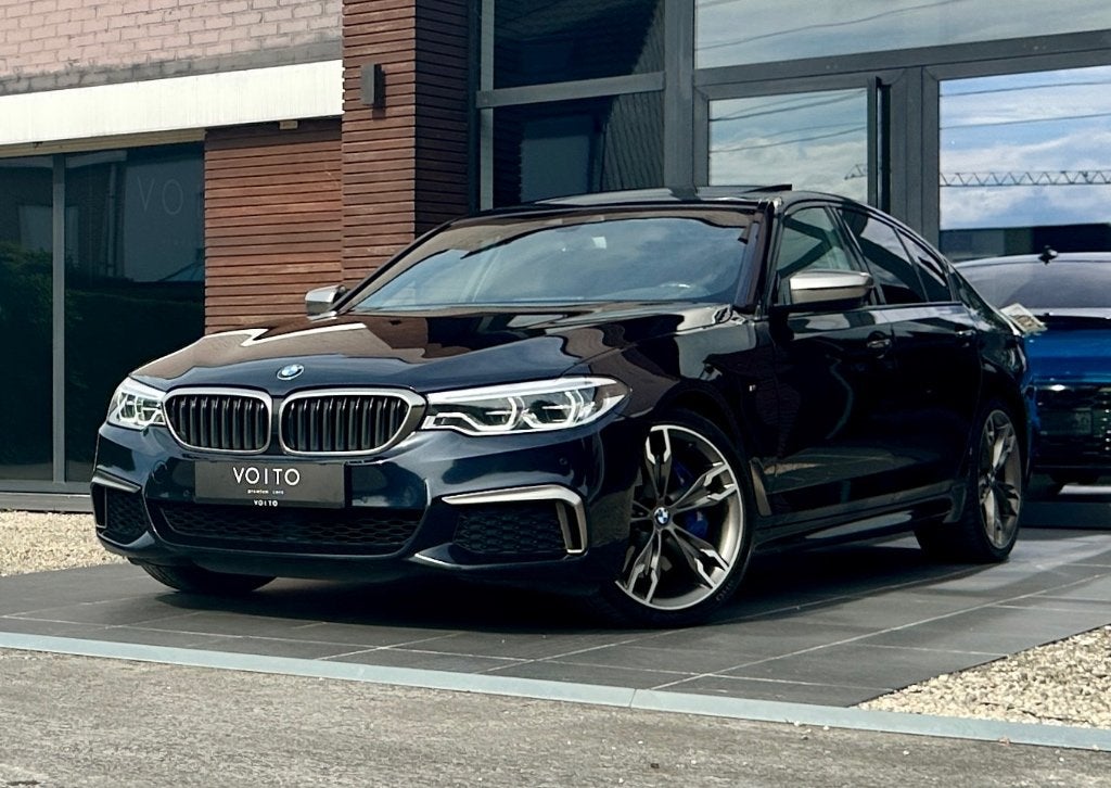 BMW M550d Xdrive PANO/H&K/NAVI/LED/CAM/TREKHAAK/BELGIAN CAR, Autos, Cuir, Entreprise, Entretenue par le concessionnaire, Noir